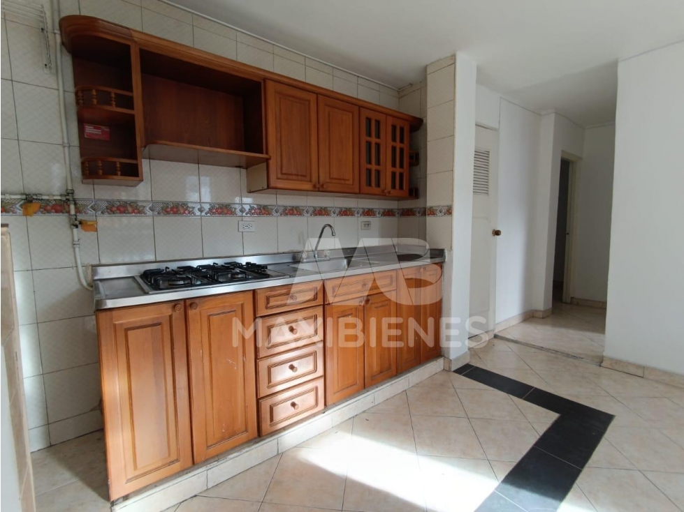APARTAMENTO EN ARRIENDO SECTOR LA CASTELLANA, MEDELLIN — foto 2
