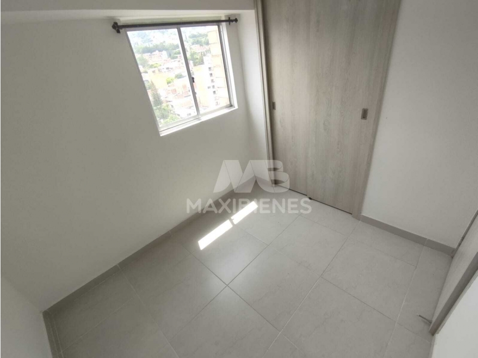 APARTAMENTO EN ARRIENDO SECTOR BARRIO CRISTOBAL — foto 2