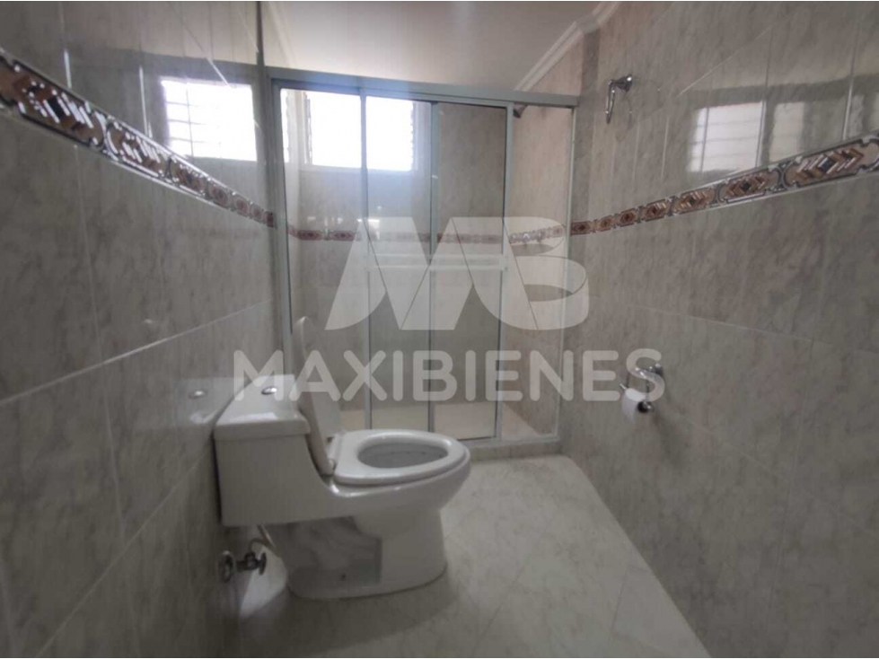 APARTAMENTO EN ARRIENDO SECTOR LAURELES — foto 3