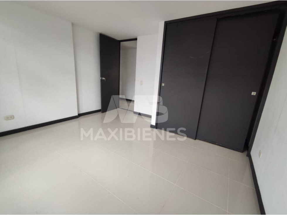 APARTAMENTO EN ARRIENDO SECTOR LAURELES — foto 2