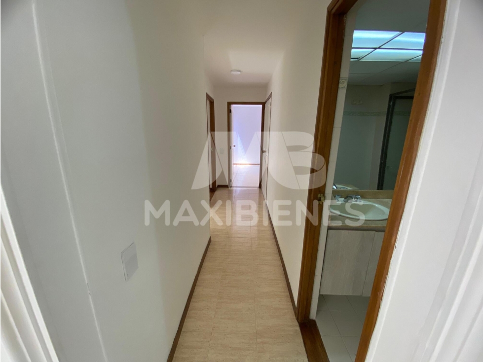 APARTAMENTO EN ARRIENDO SECTOR LAURELES — foto 2