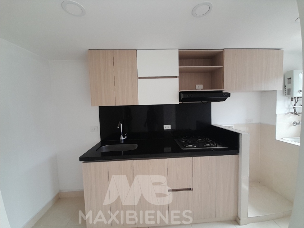 APARTAMENTO PARA ARRIENDO UBICADO EN BELLO — foto 2