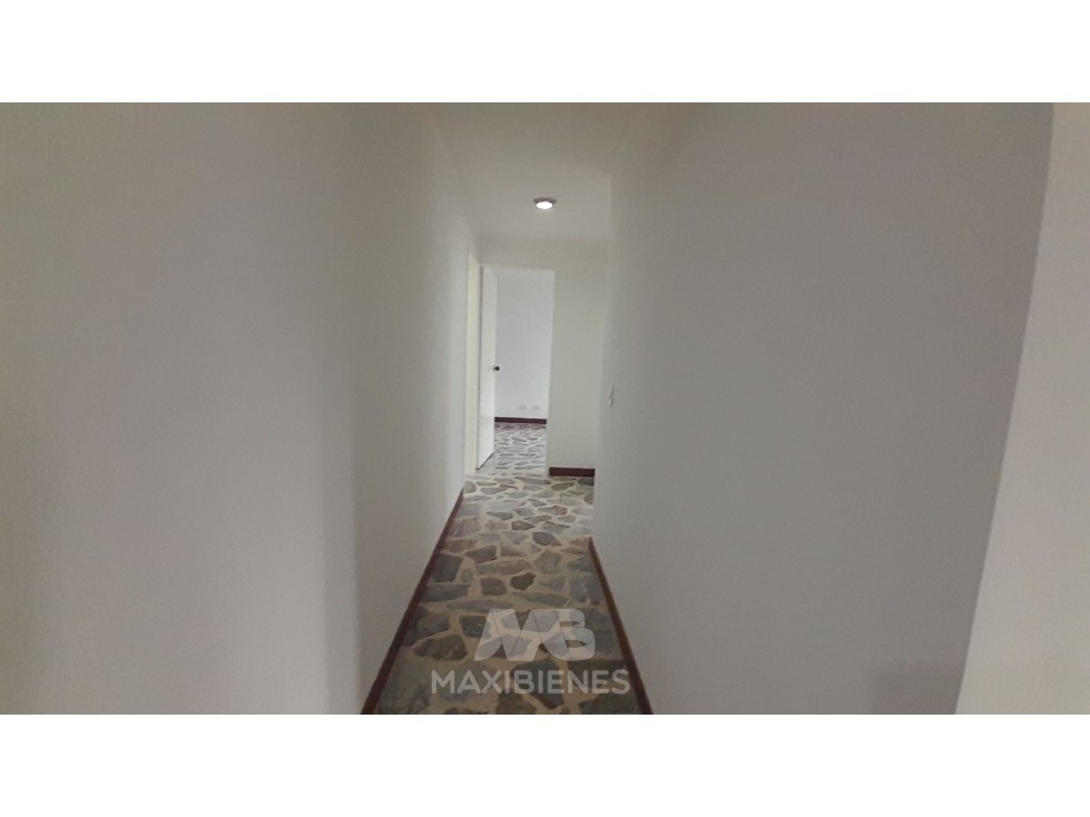 APARTAMENTO PARA ARRIENDO EN EDIFICIO TORRE VALKIRIA, NIQUIA — foto 2