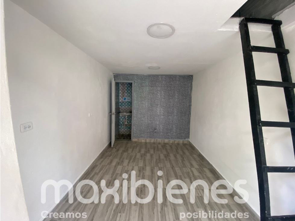 INGRESA LOCAL OBRA 2000 EN BELLO — foto 2