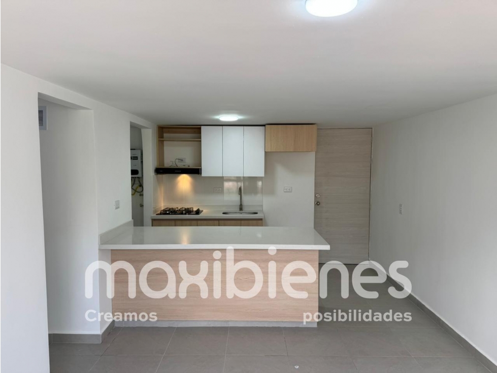 SE ARRIENDA APARTAMENTO EN EL TRAPICHE BELLO. — foto 2