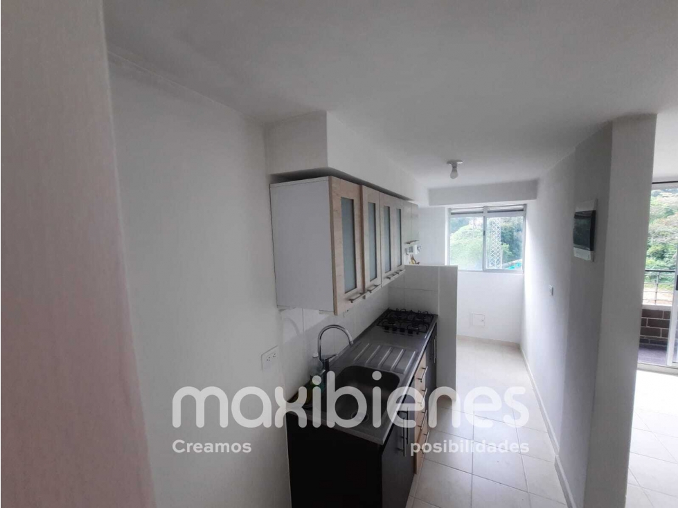 SE ARRIENDA APARTAMENTO EN MACHADO BELLO.