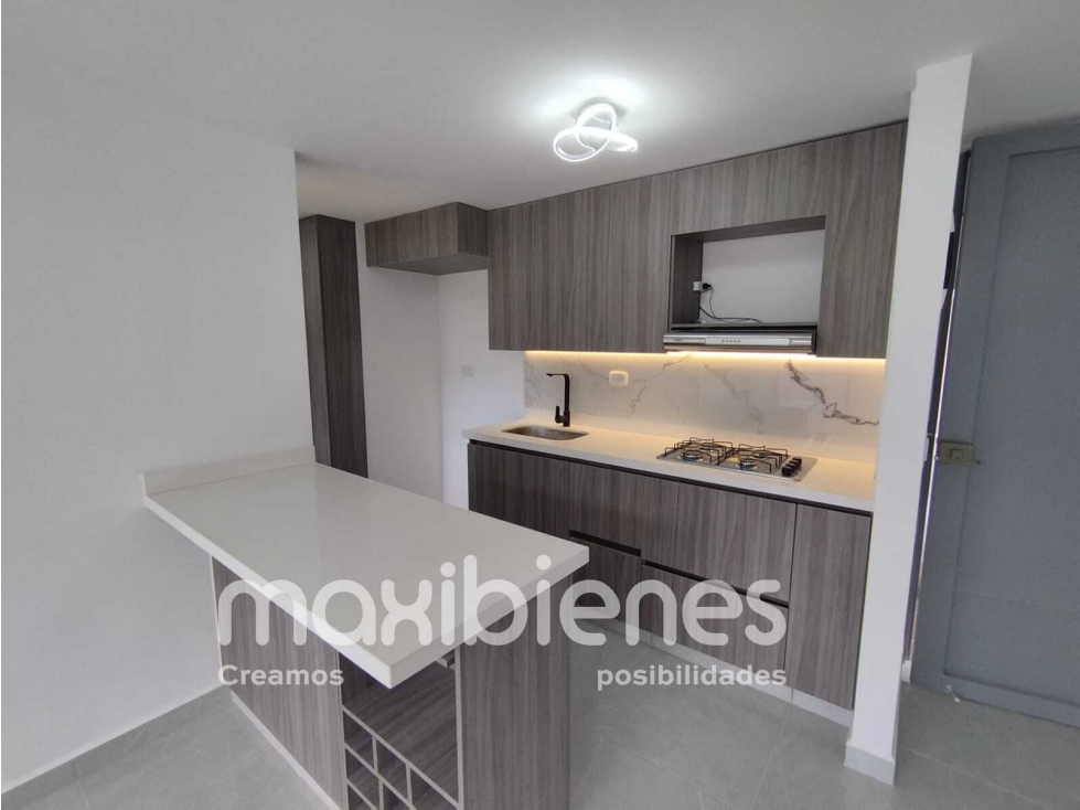 SE ARRIENDA APARTAMENTO EN SERRAMONTE BELLO. — foto 2