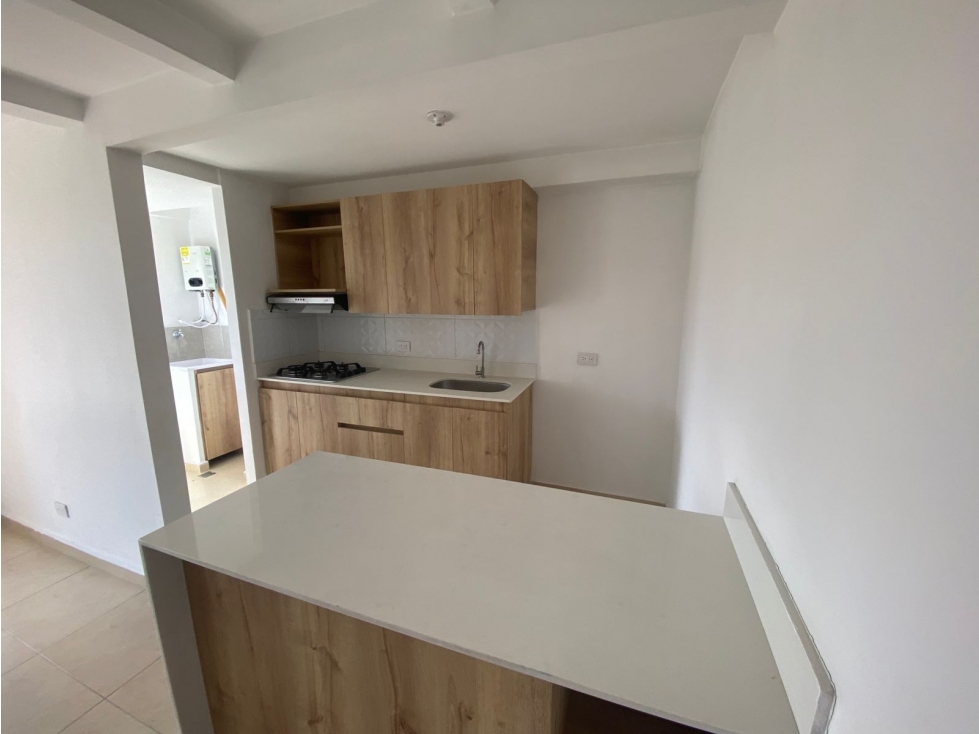 APARTAMENTO PARA ARRIENDO UBICADO EN BELLO — foto 2