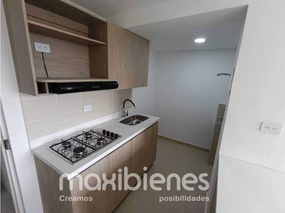 SE ARRIENDA APARTAMENTO EN SERRAMONTE BELLO. — foto 3