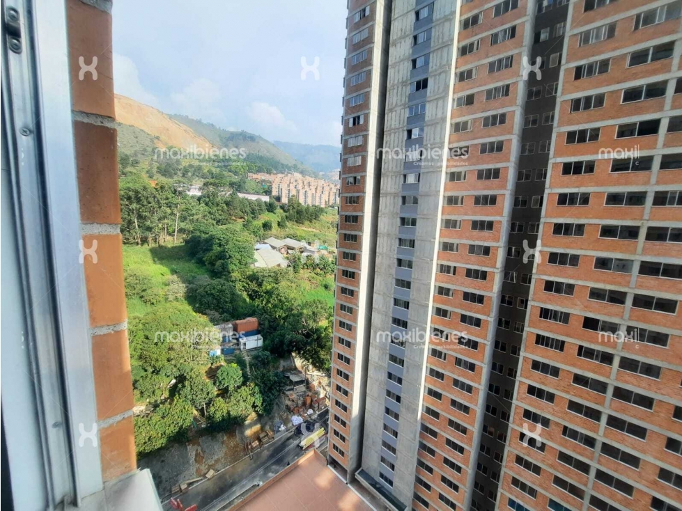 SE ARRIENDA APARTAMENTO EN MADERA BELLO. — foto 2