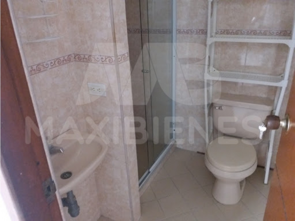 APARTAMENTO EN ARRIENDO EN EL SECTOR DE ESTADIO — foto 5
