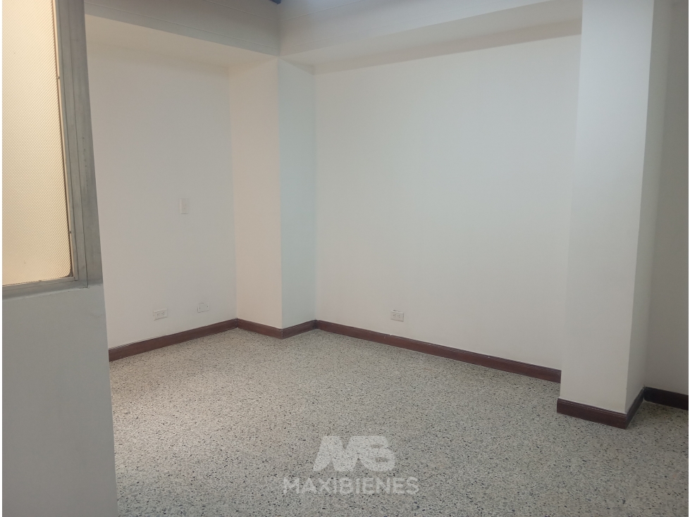 LOCAL PARA ARRIENDO UBICADO EN BELLO — foto 4