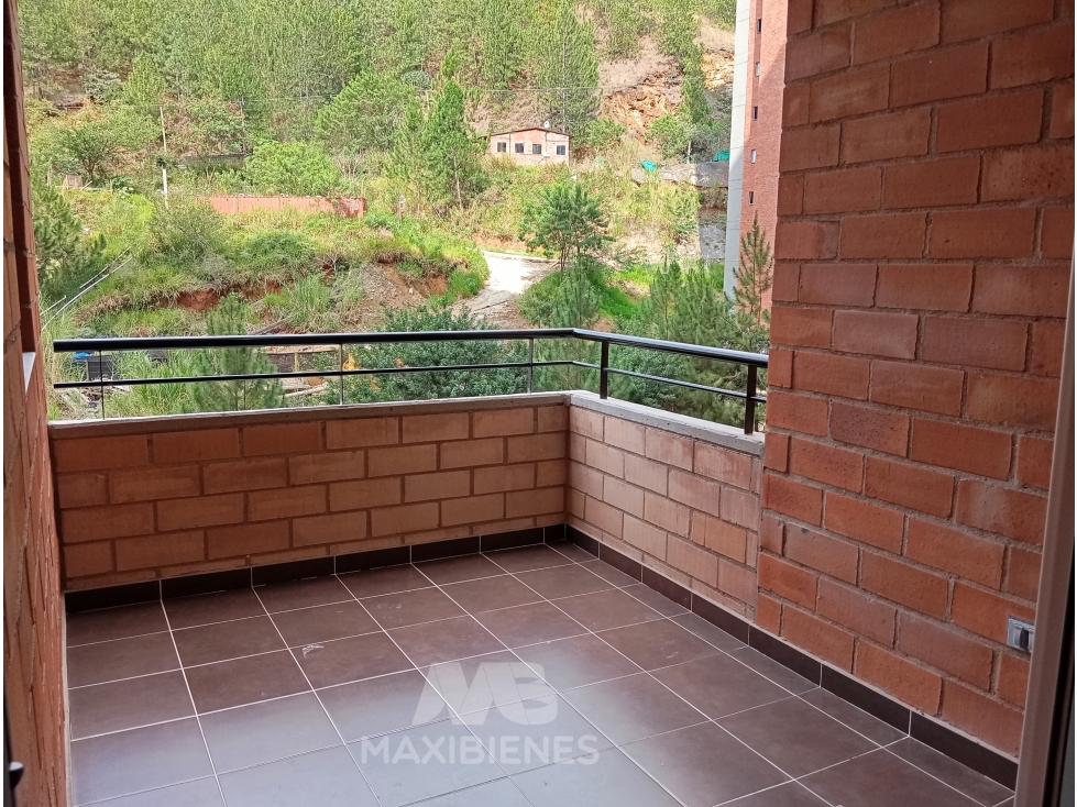 APARTAMENTO PARA ARRIENDO UBICADO EN BELLO — foto 5