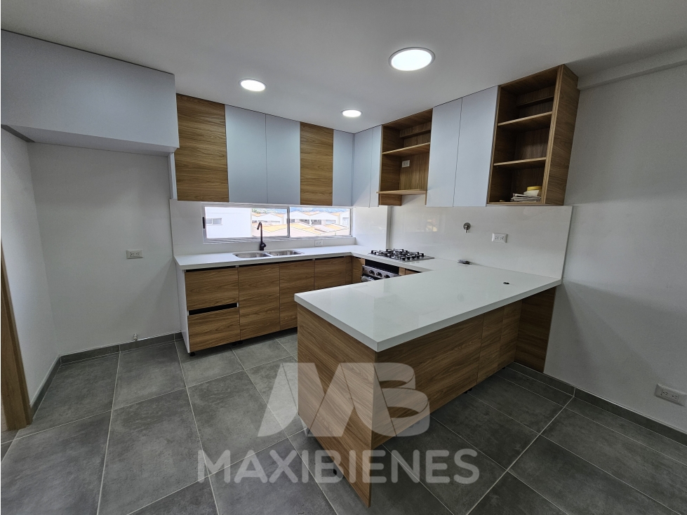 CASA EN ARRRIENDO UBICADO EN GIRARDOTA - 4