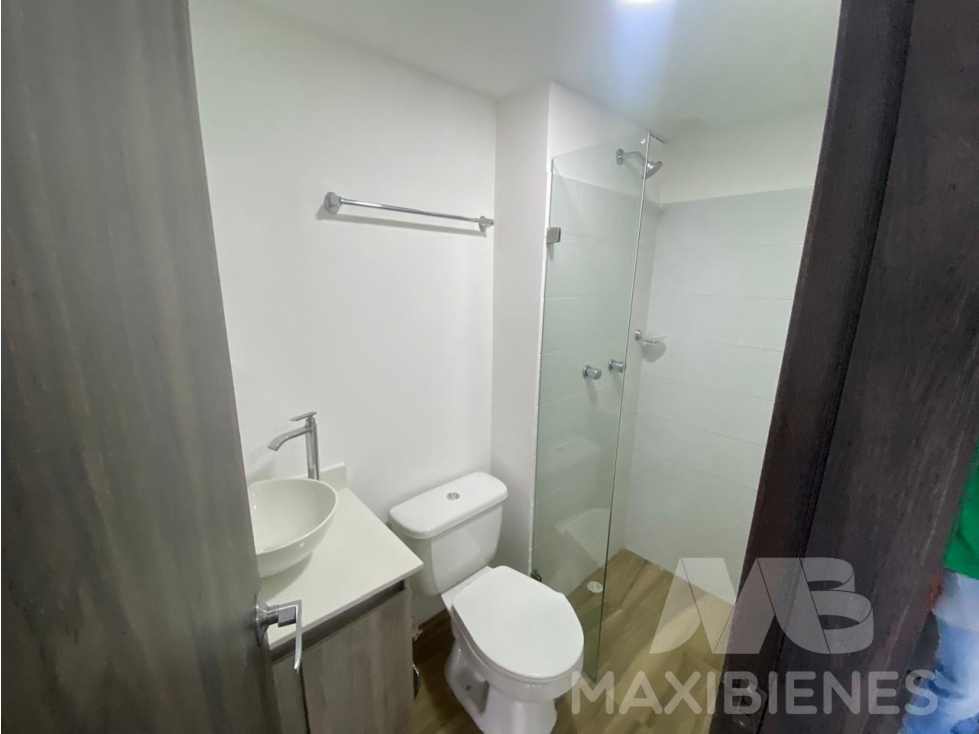 APARTAMENTO PARA ARRIENDO UBICADO EN BELLO — foto 5