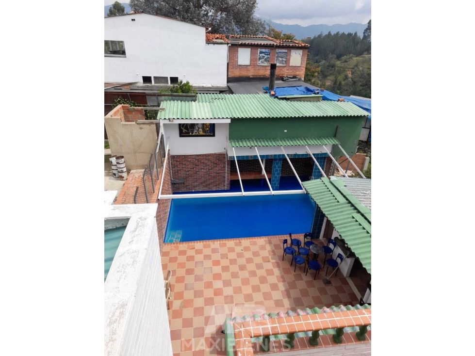 FINCA PARA ARRIENDO UBICADA EN EL PEÑOL - 2