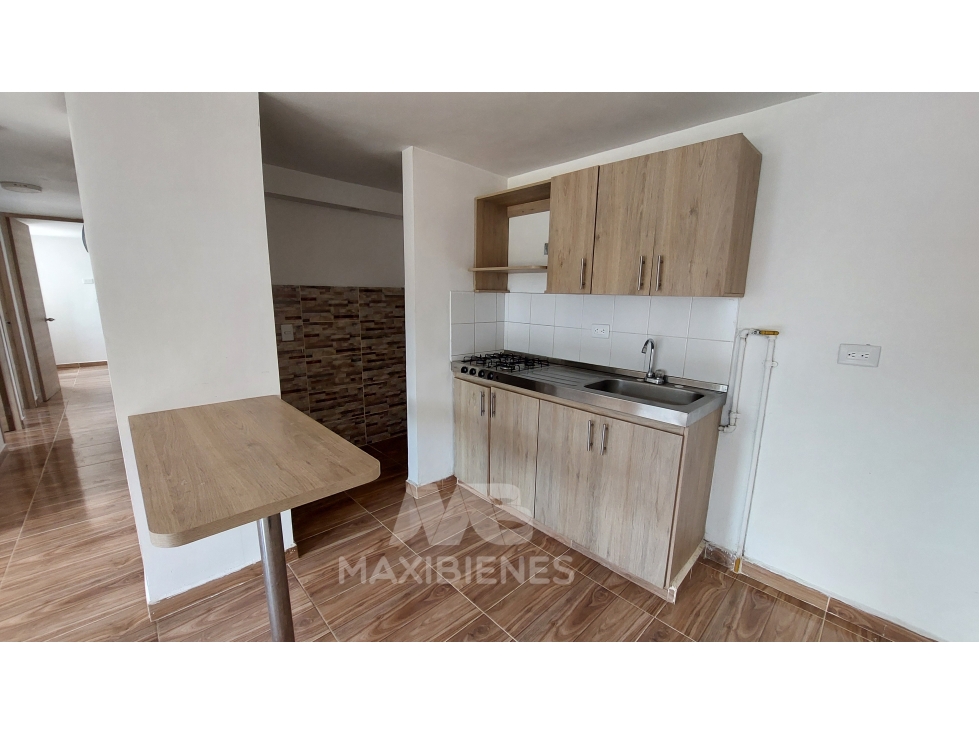 APARTAMENTO PARA ARRIENDO UBICADO EN BELLO — foto 2