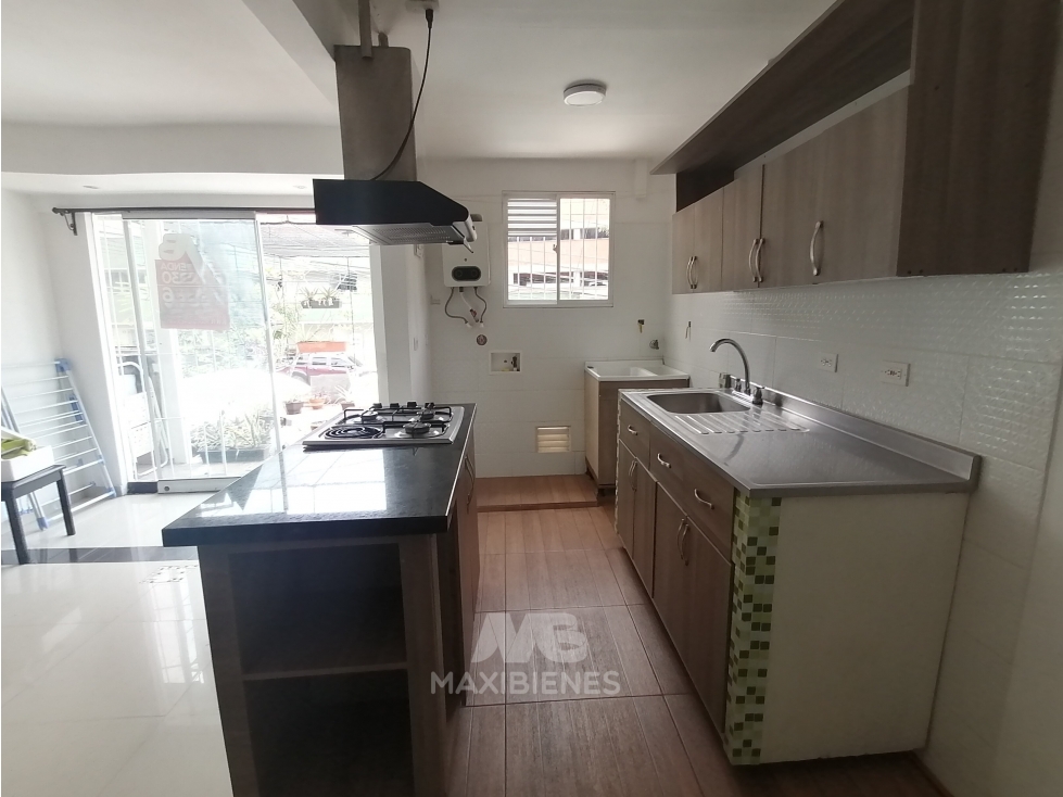 APARTAMENTO PARA ARRIENDO UBICADO EN BELLO — foto 2