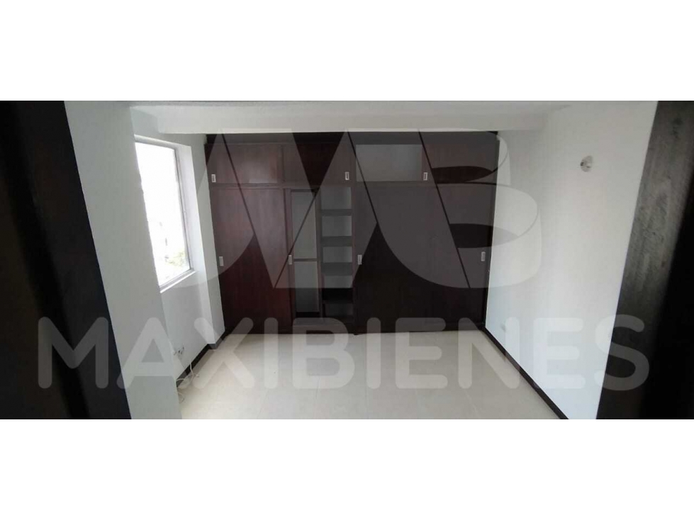 APARTAMENTO EN ARRIENDO EN EL SECTOR DE CALASANZ — foto 2