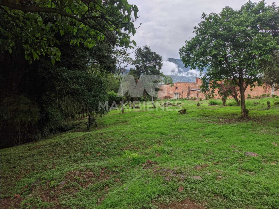 LOTE EN VENTA SECTOR GIRARDOTA - 1