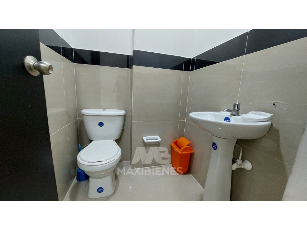 OFICINA PARA ARRIENDO UBICADO EN BELLO - 3