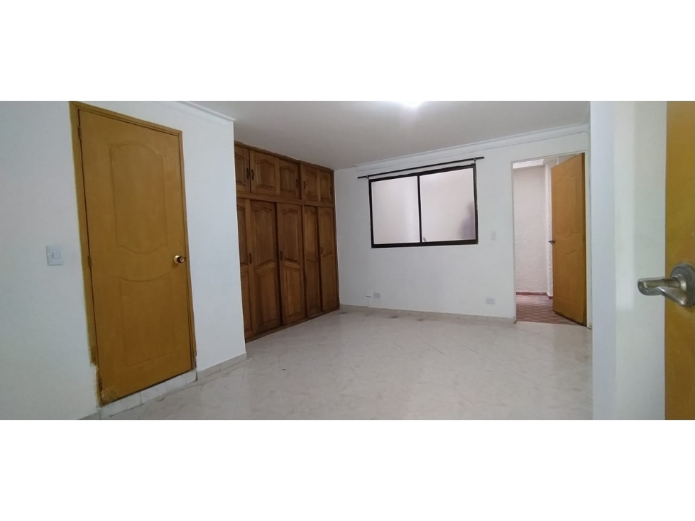 APARTAMENTO DISPONIBLE BARRIO LA AMERICA