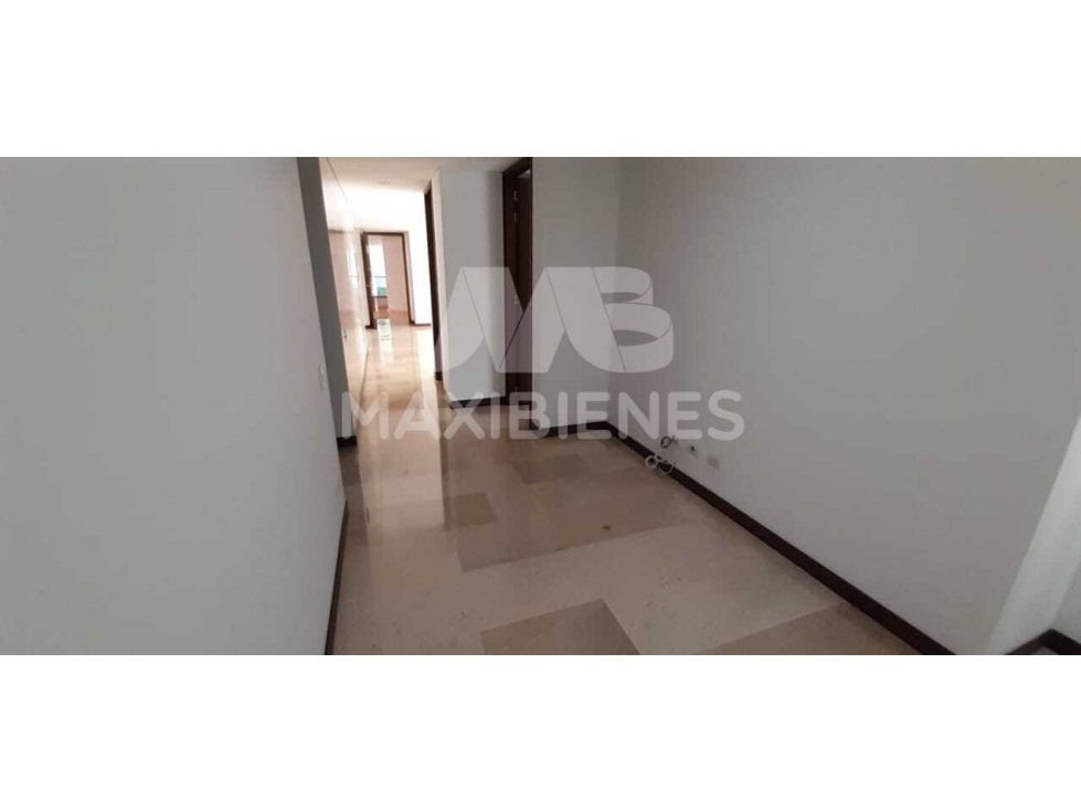 APARTAMENTO EN ARRIENDO SECTOR LAURELES, MEDELLIN — foto 3