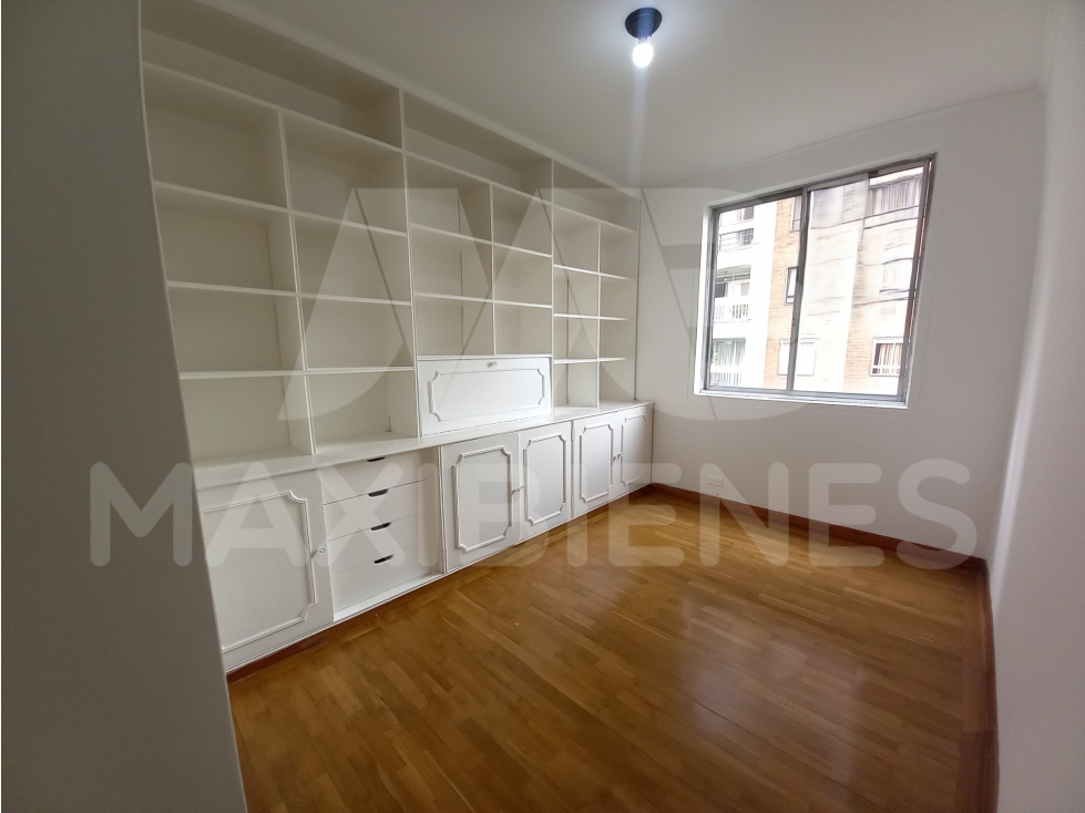 APARTAMENTO EN ARRIENDO EN EL SECTOR DE SURAMERICANA