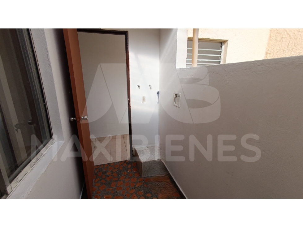 APARTAESTUDIO EN ARRIENDO EN EL SECTOR DE FLORESTA — foto 5