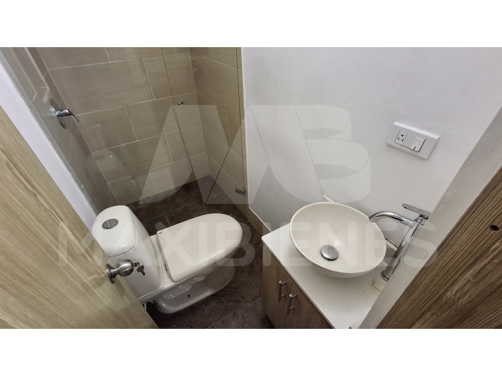 APARTAESTUDIO EN ARRIENDO EN EL SECTOR DE LA FLORESTA — foto 3
