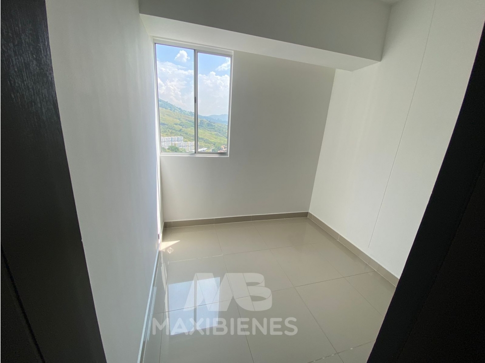 SE ARRIENDA APARTAMENTO EN BELLO — foto 4