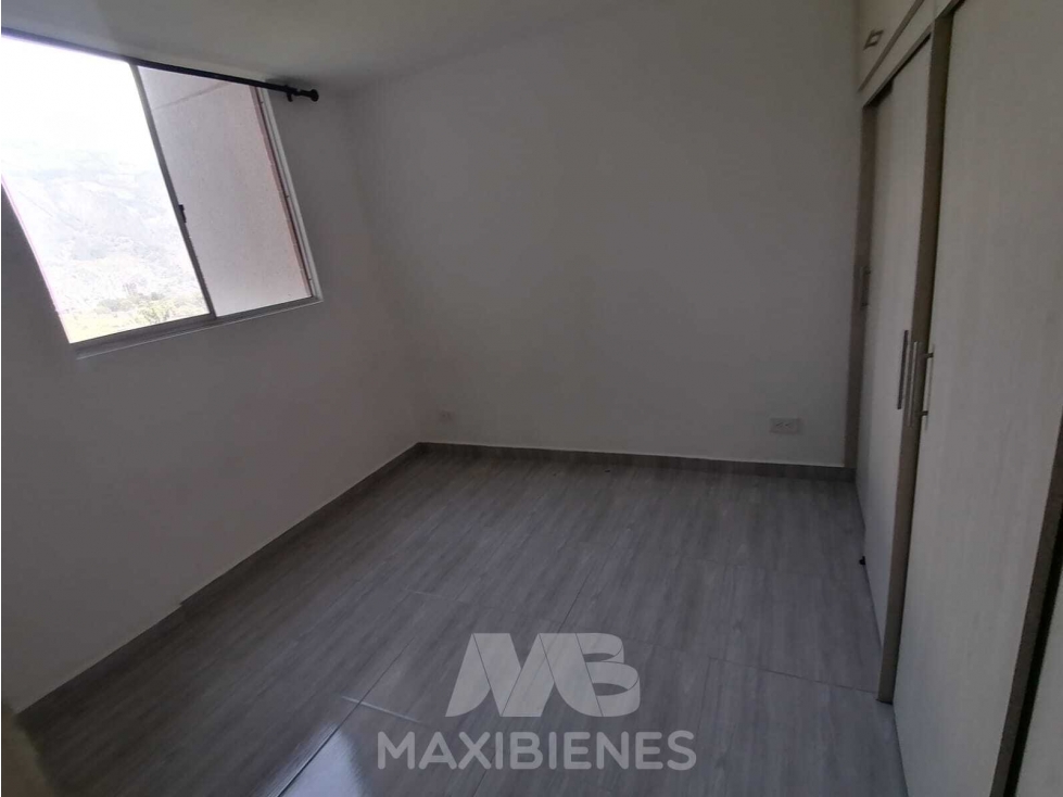 APARTAMENTO PARA ARRIENDO UBICADO EN BELLO — foto 3