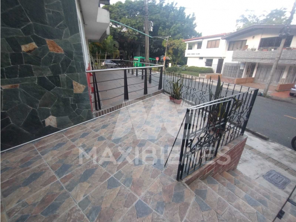 LOCAL EN ARRIENDO SECTOR SIMON BOLIVAR — foto 3
