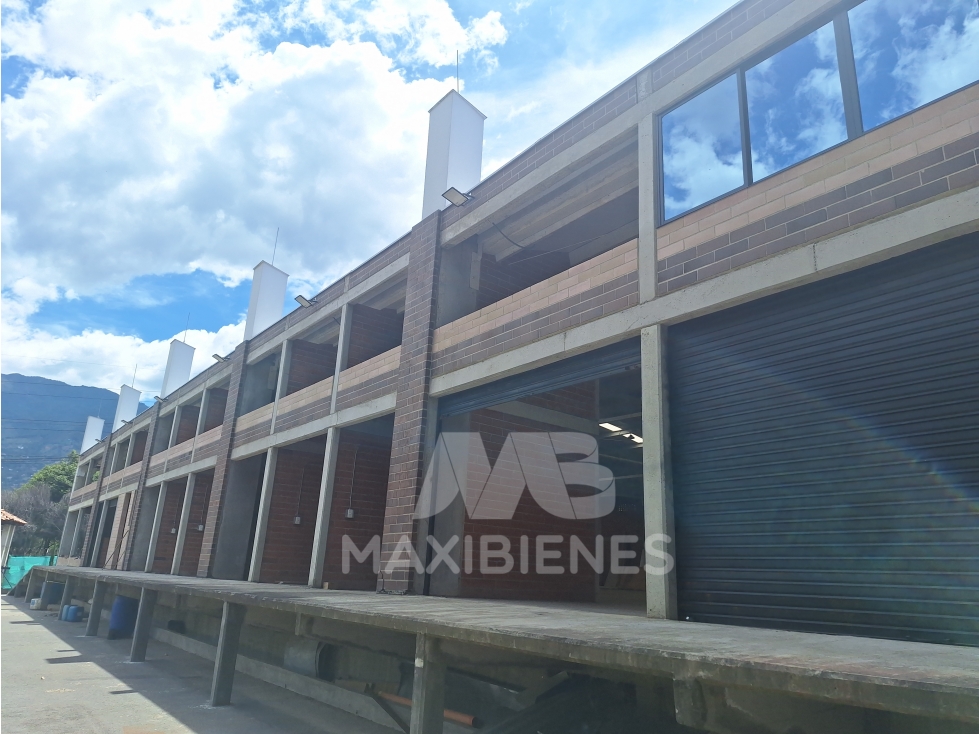 LOCAL PARA ARRIENDO UBICADO EN GIRARDOTA - 2