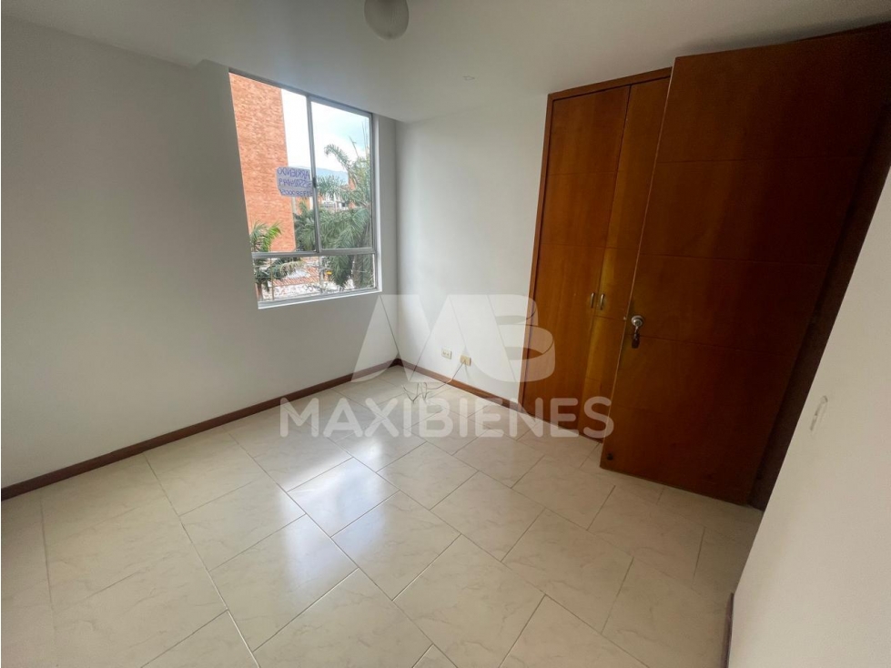 APARTAMENTO EN ARRIENDO SECTOR LAURELES — foto 3