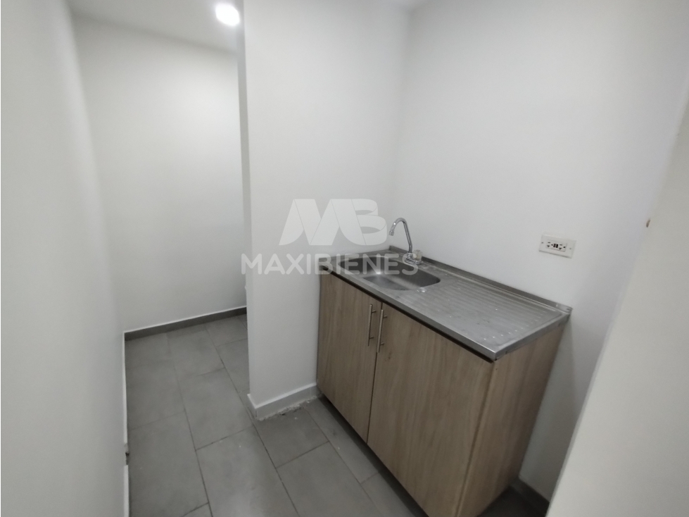 LOCAL EN ARRIENDO SIMON BOLIVAR, MEDELLIN — foto 3