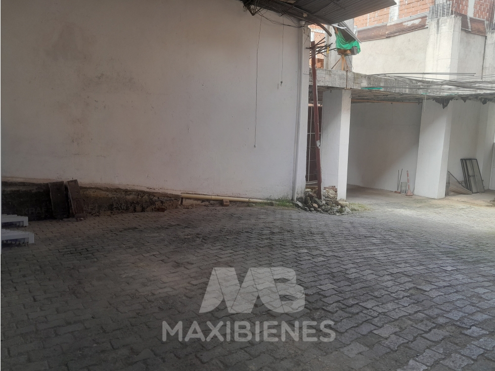 LOCAL PARA ARRIENDO UBICADO EN BARBOSA - 3
