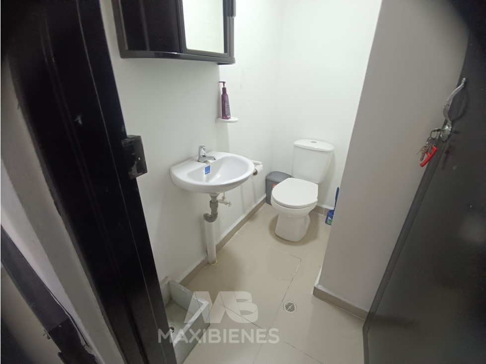OFICINA PARA ARRIENDO UBICADO EN BELLO - 3