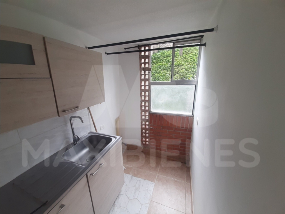 APARTAMENTO EN ARRIENDO EN EL SECTOR DE CALASANZ — foto 3