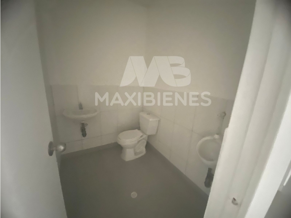 LOCAL EN ARRIENDO SECTOR LAURELES — foto 3