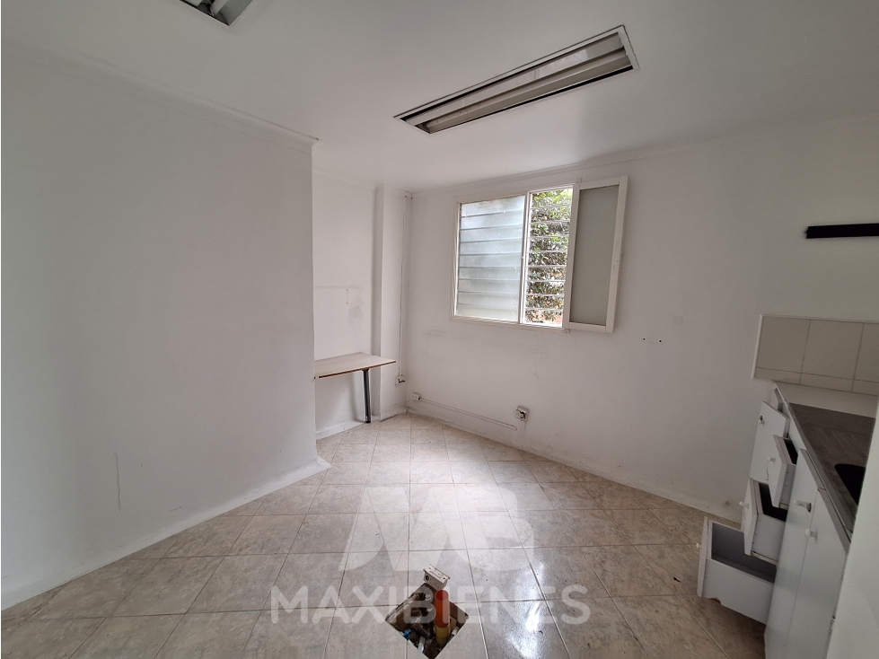 LOCAL PARA ARRIENDO UBICADO EN BARBOSA - 3