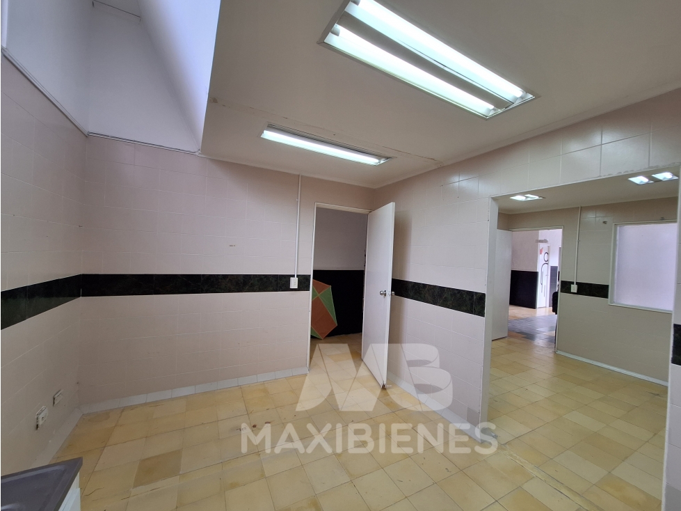 LOCAL PARA ARRIENDO UBICADO EN BARBOSA - 3