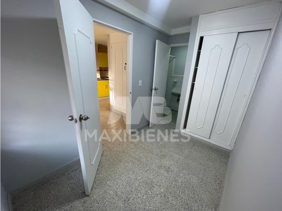 APARTAMENTO EN ARRIENDO SECTOR LORENA, MEDELLIN — foto 3