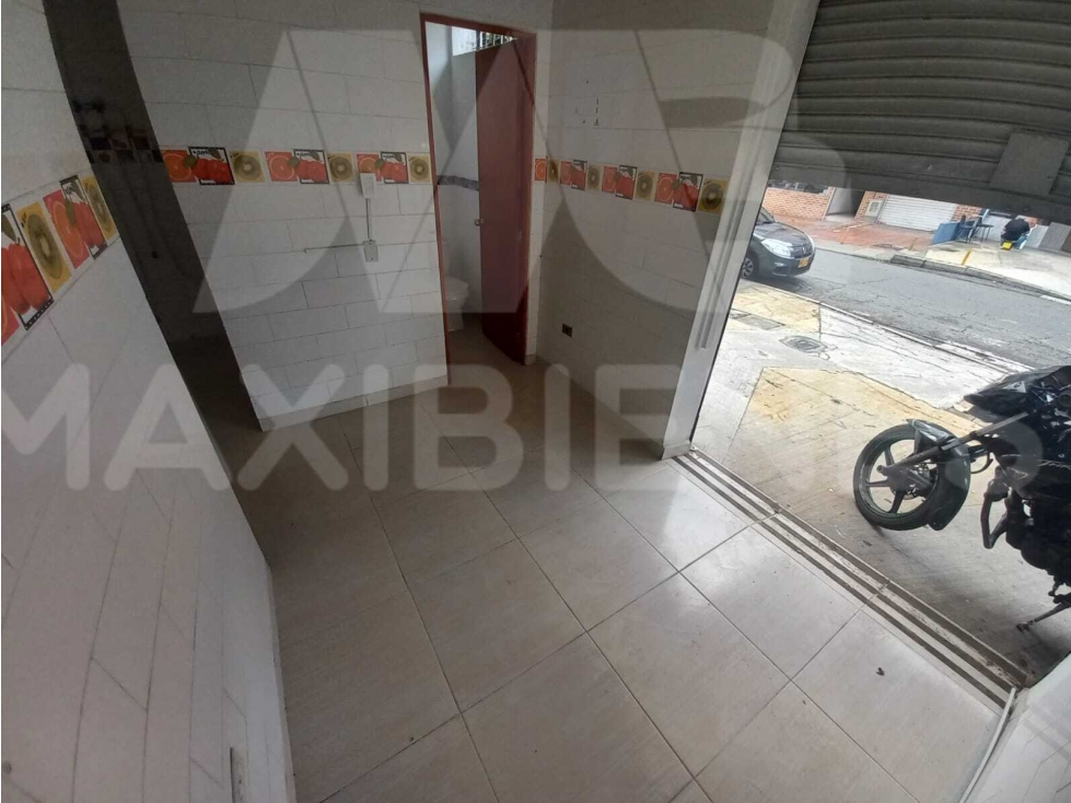 LOCAL EN ARRIENDO EN EL SECTOR DE SURAMERICANA — foto 3