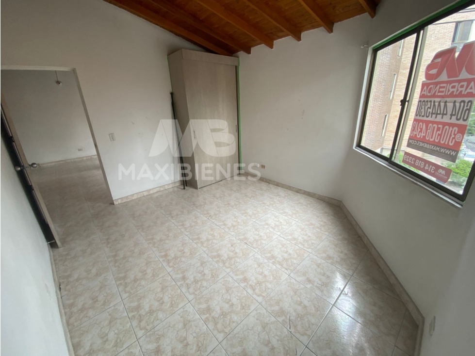 APARTAMENTO EN ARRIENDO BARRIO CRISTOBAL, MEDELLIN — foto 3