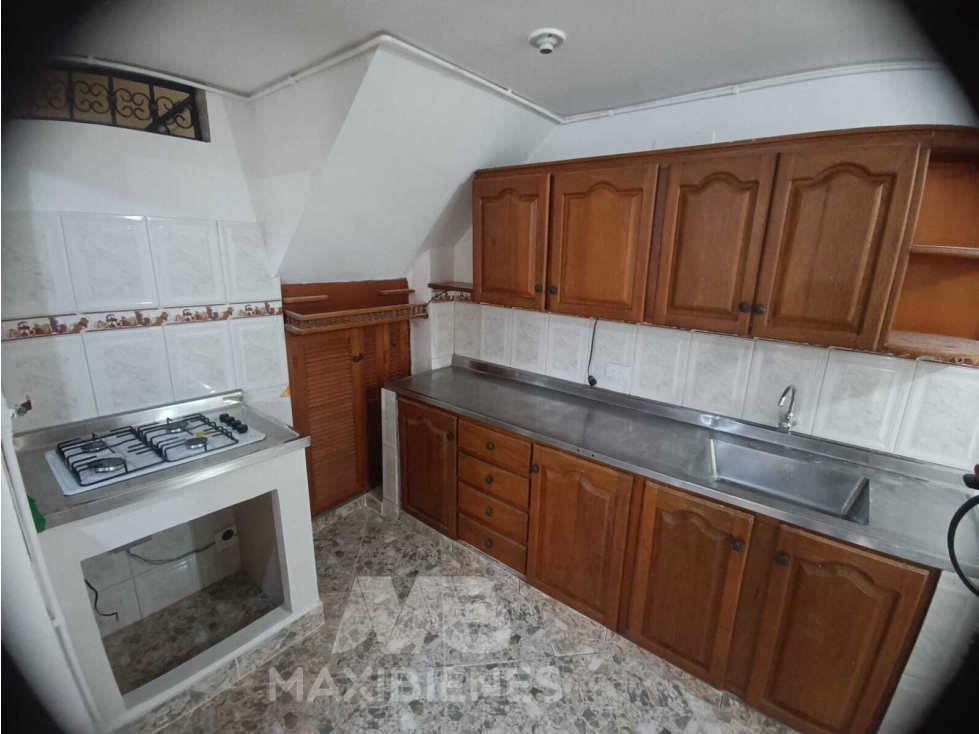 APARTAMENTO PARA ARRIENDO UBICADO EN BELLO — foto 3