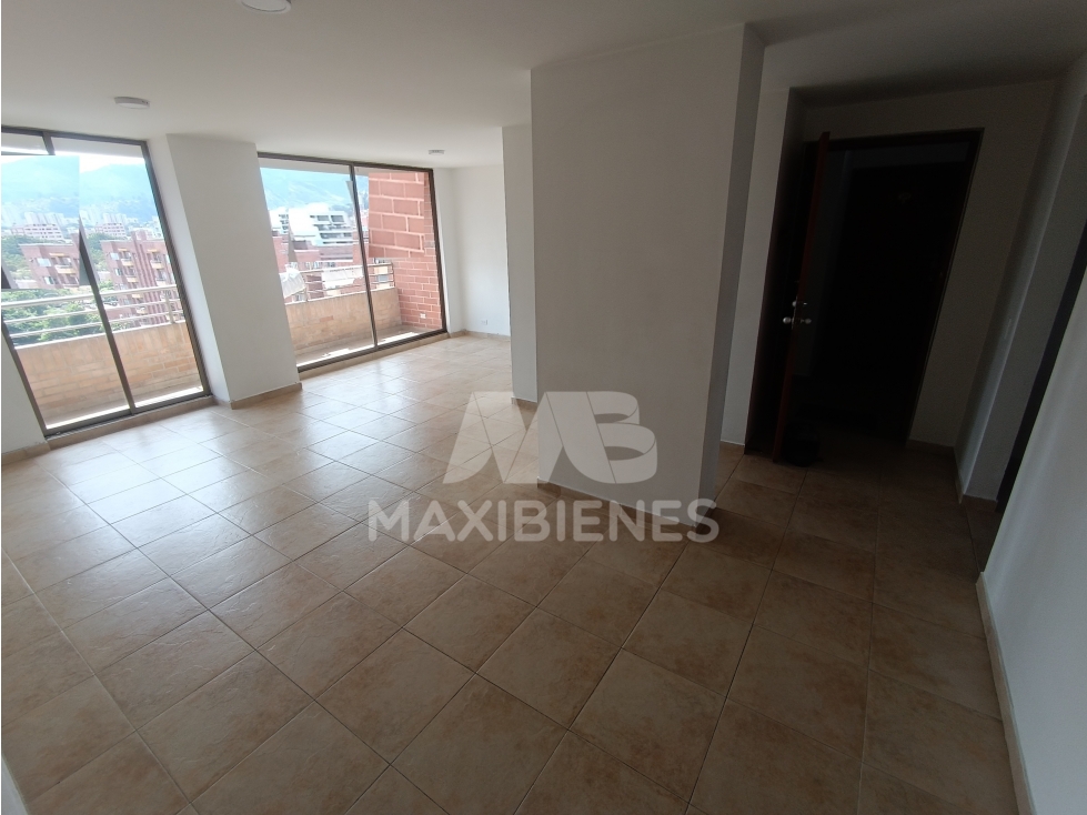 APARTAMENTO EN ARRIENDO SECTOR LAURELES, MEDELLIN — foto 3