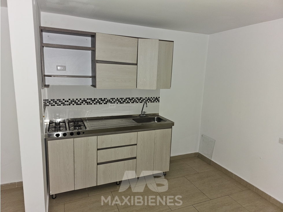 LOCAL PARA ARRIENDO UBICADO EN COPACABANA - 2