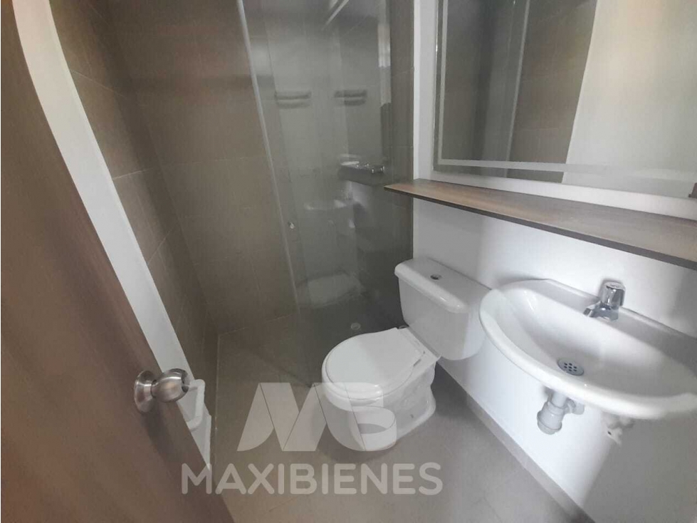 APARTAMENTO PARA ARRIENDO UBICADO EN NAVARRA — foto 3