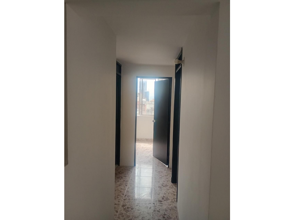 APARTAMENTO EN VENTA SECTOR PRADO CENTRO — foto 3